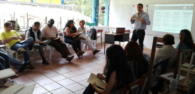 Control Disciplinario capacitó a docentes de Villacarmelo