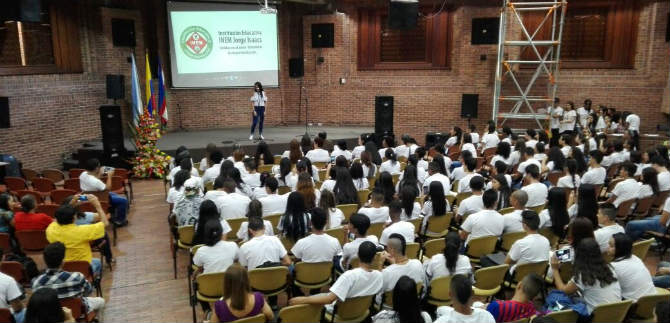 INEM Jorge Isaac realiza su novena versin del Festival de la Cancin de Lengua Extranjera