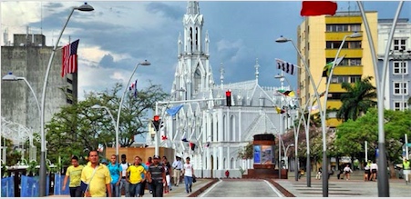 Celebran Carnaval por la Vida y La Paz en el Bulevar el Ro