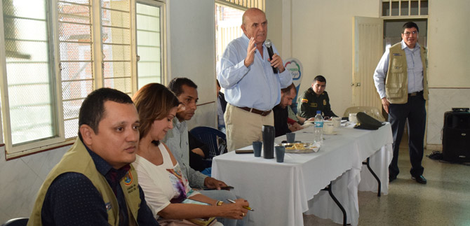 Maurice Armitage se reunir con los habitantes de la comuna 8