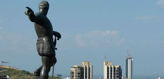 Con desfile musical, flores y juegos pirotcnicos, Cali celebra 478 aos