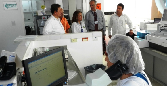 Secretara de Salud inspeccion el Hospital Carlos Holmes Trujillo y escuch a usuarios