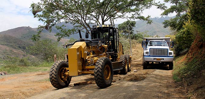 Infraestructura est recuperando vas en el corregimiento de La Castilla
