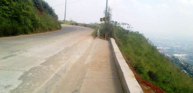 Habilitados los dos carriles de la va que conduce hacia Cristo Rey