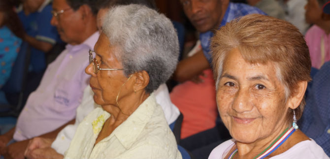 Adultos mayores acogen cambio de puntos de pago para sus subsidios