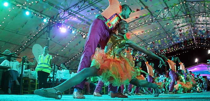 Derroche de color, msica y alegra se vivi  en  lanzamiento de la versin 58 de la Feria de Cali