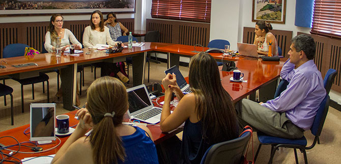 TIOS explora convenio tripartito con Ministerio de Vivienda