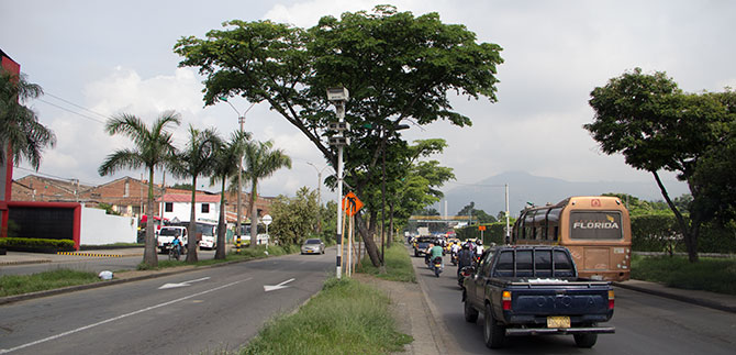 Por obras del Corredor Verde se cierra la carrera 8 este lunes festivo