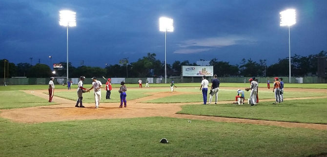Diamante de b�isbol de Cali, �nico en latinoam�rica con iluminaci�n tipo led