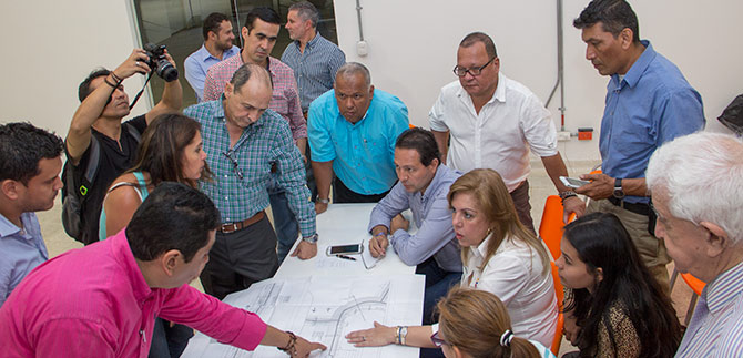 Directora de Coldeportes avala las obras adelantadas en el Coliseo El Pueblo