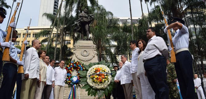 Con ofrenda floral se conmemoran 206 a�os de Cali como precursora de la independencia