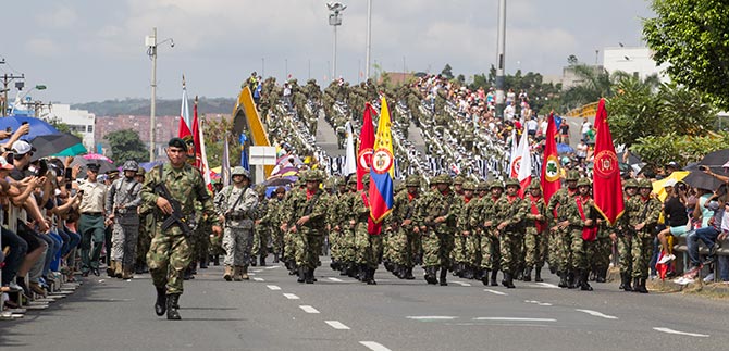 Con fervor patrio se vivi� la fiesta del 20 de julio en la autopista Sur