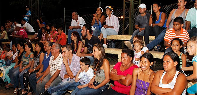 Deporte adecuar escenario en el corregimiento La Buitrera