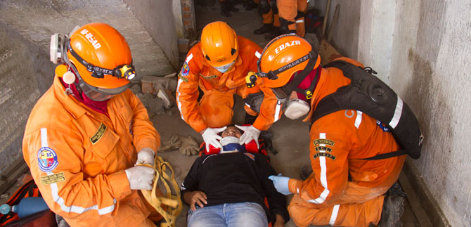 La Defensa Civil realiz� simulacro en edificaci�n de El Calvario