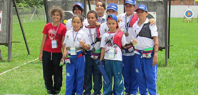 La Comuna 8 dio en el blanco en los XI Juegos Municipales