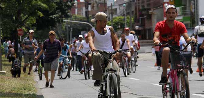 Habitantes de la comuna 7 se  tomaron  la ciclovida  para llevar cultura ciudadana