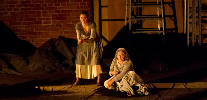 Noche y Niebla, de la Compaa Nacional de Teatro de Mxico, abri el Festival Internacional de Teatro