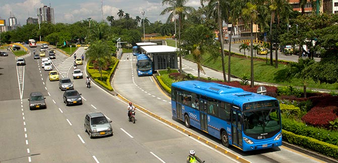 Alcalde present a concejales situacin financiera de Metrocali