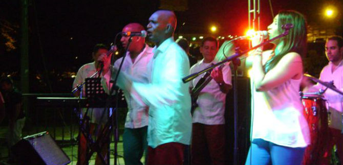 Son Cultura puso a bailar a los asistentes de Exposalsa