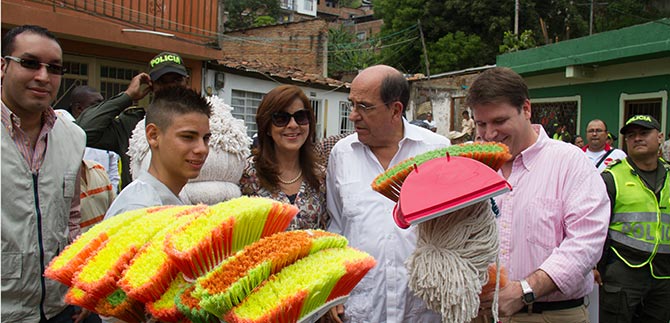 Oportunidades que liman problemas sociales, los y delincuencia en la comuna 18