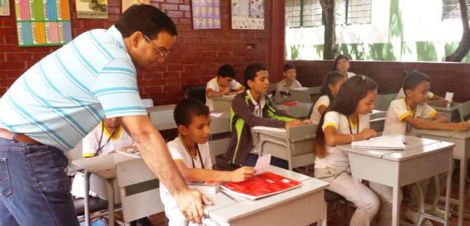 Secretario de Educacin acompaa programa de Bilingismo Go Cali