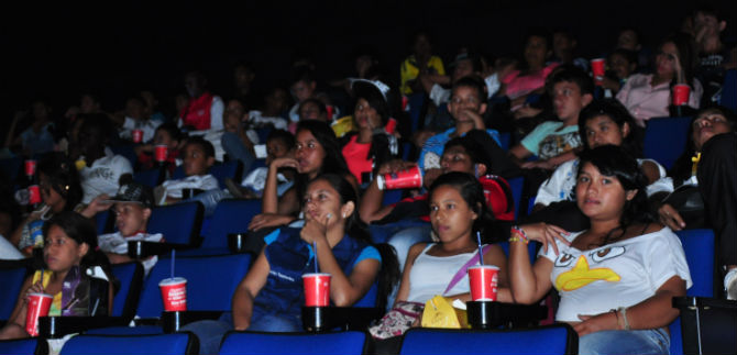 Asuntos �tnicos hace posible que ni�os disfruten el Festival de Cine Internacional