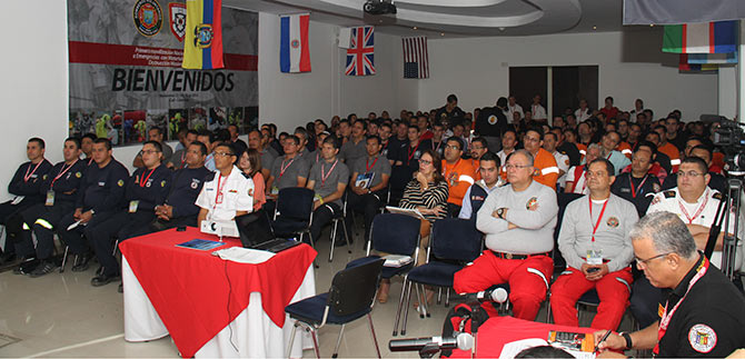 Bomberos Voluntarios de Cali realizan corredor seguro para transporte de sustancias qumicas