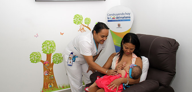 Madres lactantes de Cali dirn que amamantar y trabajar s es posible; homenaje