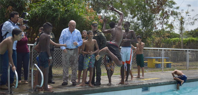 Habitantes de Petecuy I ya disfrutan de su centro recreacional