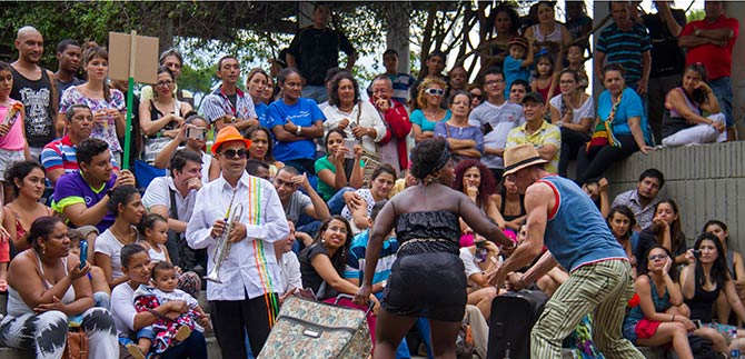 Festival de Teatro callejero de Cali, en su furor