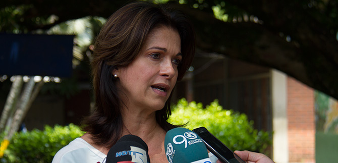 Como positiva calific� la secretaria de Educaci�n su visita al Congreso