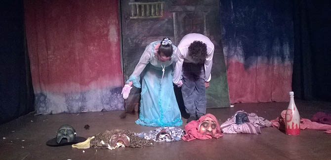 Cuenteros y teatro este fin de semana en El Tel�n