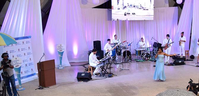 Muestra art�stica del Festival Mono N��ez en el Teatro Los Cristales