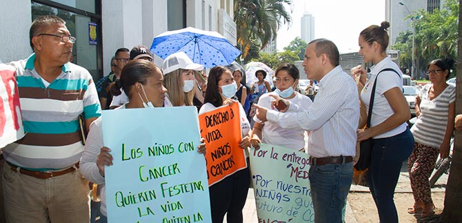 Defensor del Paciente acompa�a a usuarios de Cafesalud