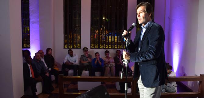 Comerciantes y empresarios de la noche reciben con beneplcito campaa Cali 24 Horas