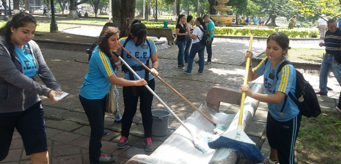 El CAM se enluci con jornada de limpieza