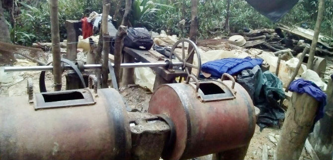 Ej�rcito propina duro golpe contra la miner�a ilegal