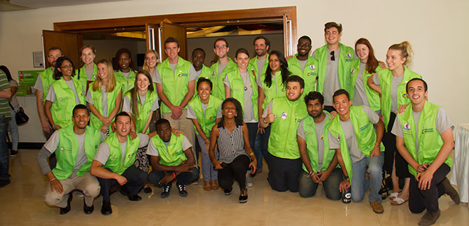 25 Nativos Extranjeros ense�ar�n ingles en las Instituciones Oficiales de Cali