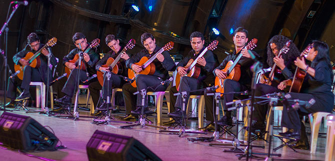 Festival internacional de orquestas de guitarras llega a las salas