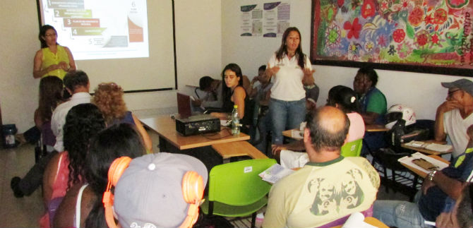 Fortalecer�n organizaciones de la poblaci�n recicladora de Cali