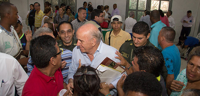Alcalde y habitantes de la comuna 6 se reunieron por segunda vez