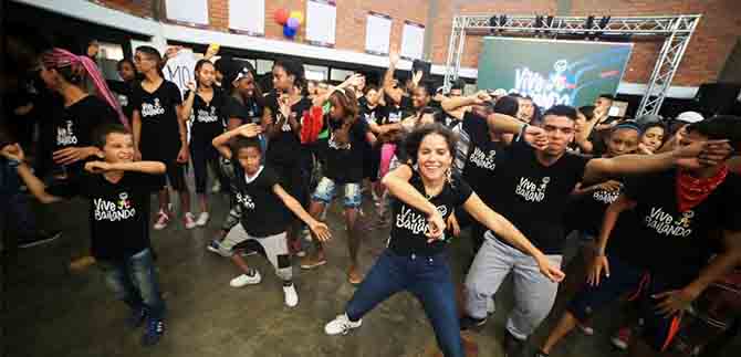 Vive Bailando clausurar con show sus actividades en el 2016