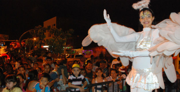 Oriente de Cali vive el alumbrado con Luz de un nuevo cielo