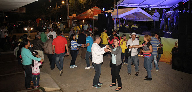Habitantes de El Saladito y la comuna 10 disfrutaron la Feria Rural y Comunera