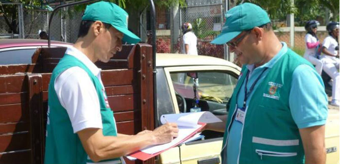 Jornada de prevenci�n del dengue  en las comunas 8 y 16