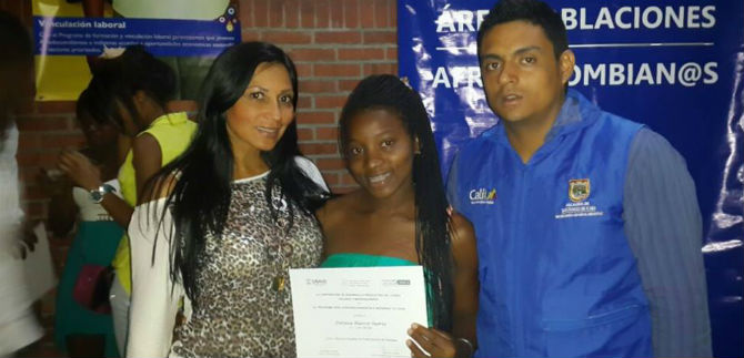 Grad�an a 17 v�ctimas del conflicto armado como t�cnicos en calzado