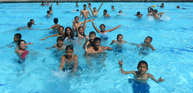 En Semana Santa tambi�n se vigila la calidad del agua de uso recreativo