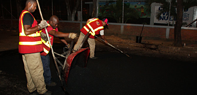 Reparan v�as de las comunas 2, 11, 12 y 19, durante esta semana