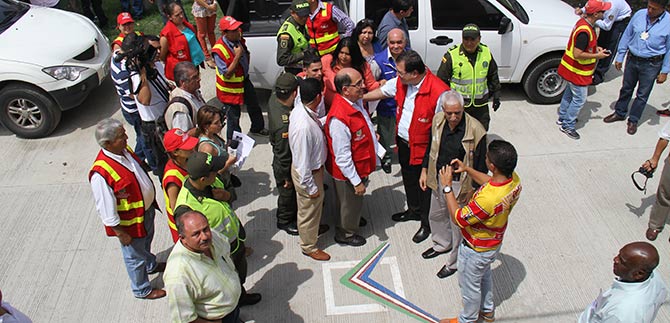 Comunidad de barrios Manuela Beltr�n y Las Orqu�deas, satisfechos con nuevas v�as