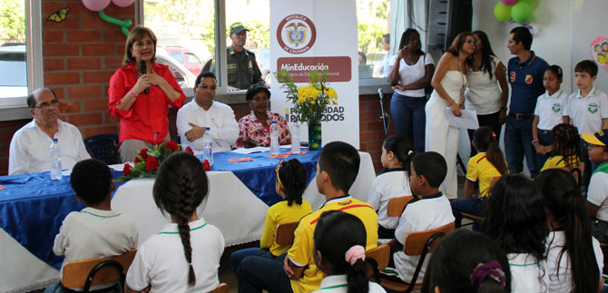 Con respaldo del Gobierno Nacional, Cali apoyar� en uso del MIO a 5000 colegiales